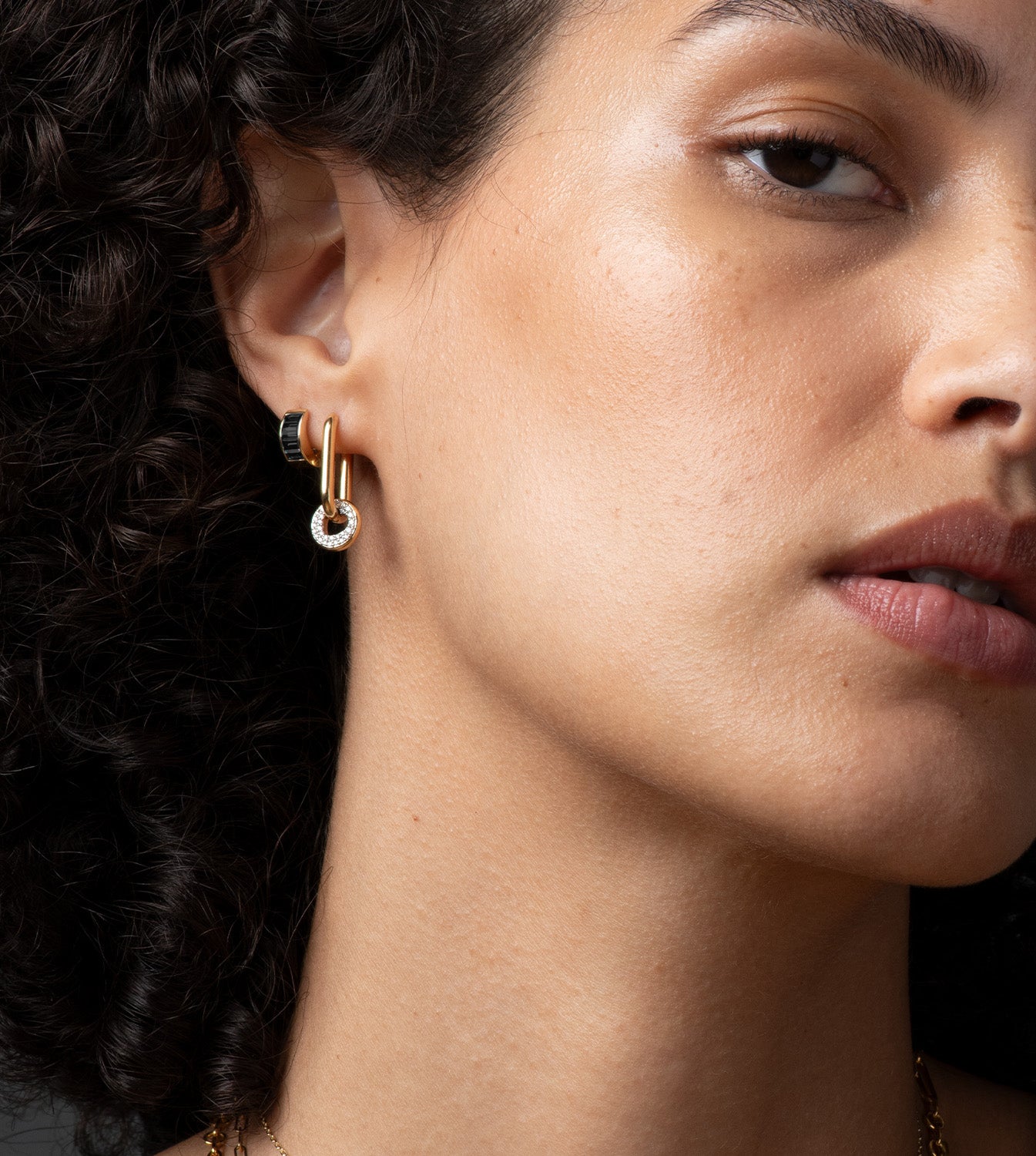 Baguette Black Diamond - True Love : Huggie Earring