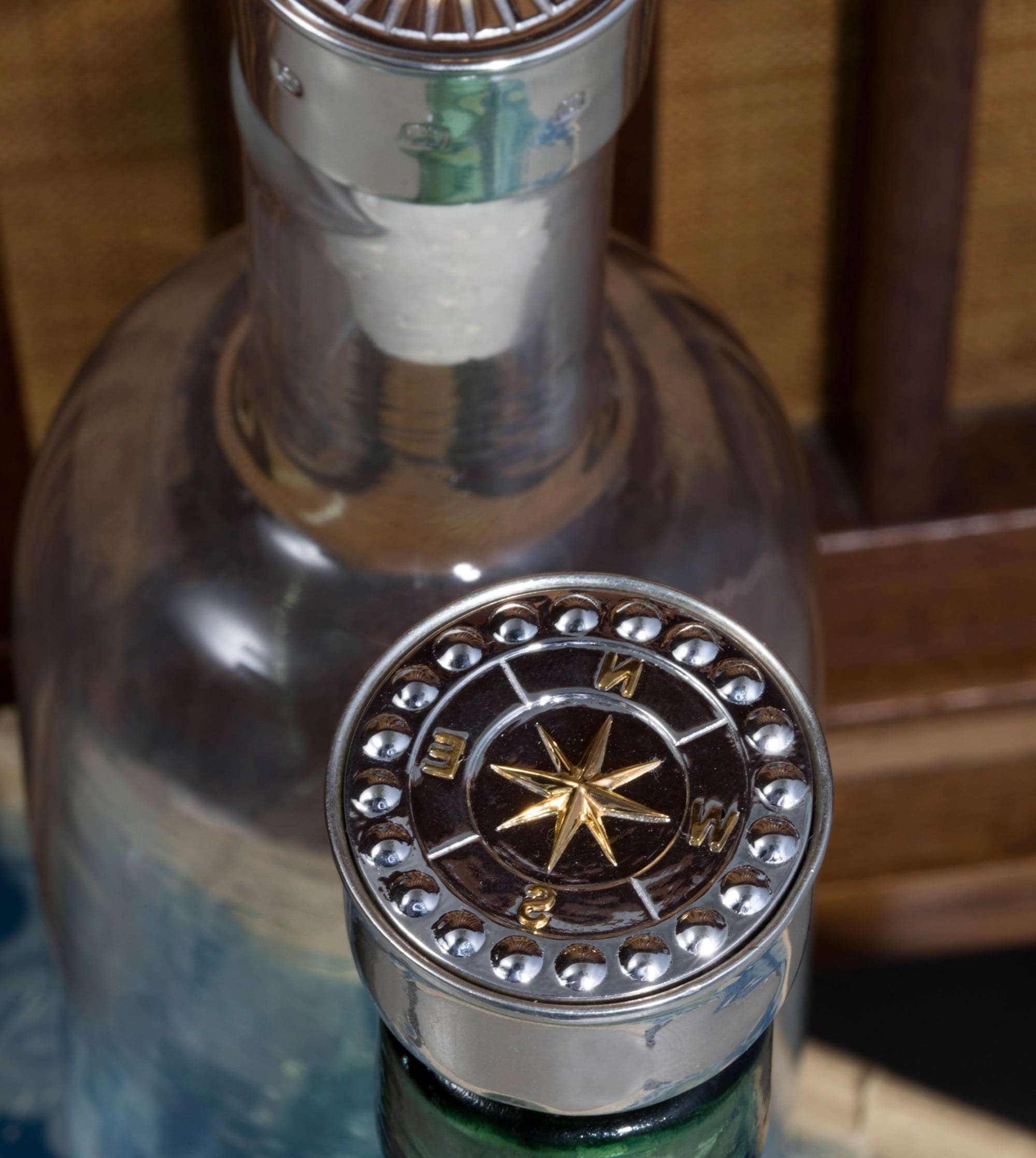 Internal Compass : Bottle Stopper