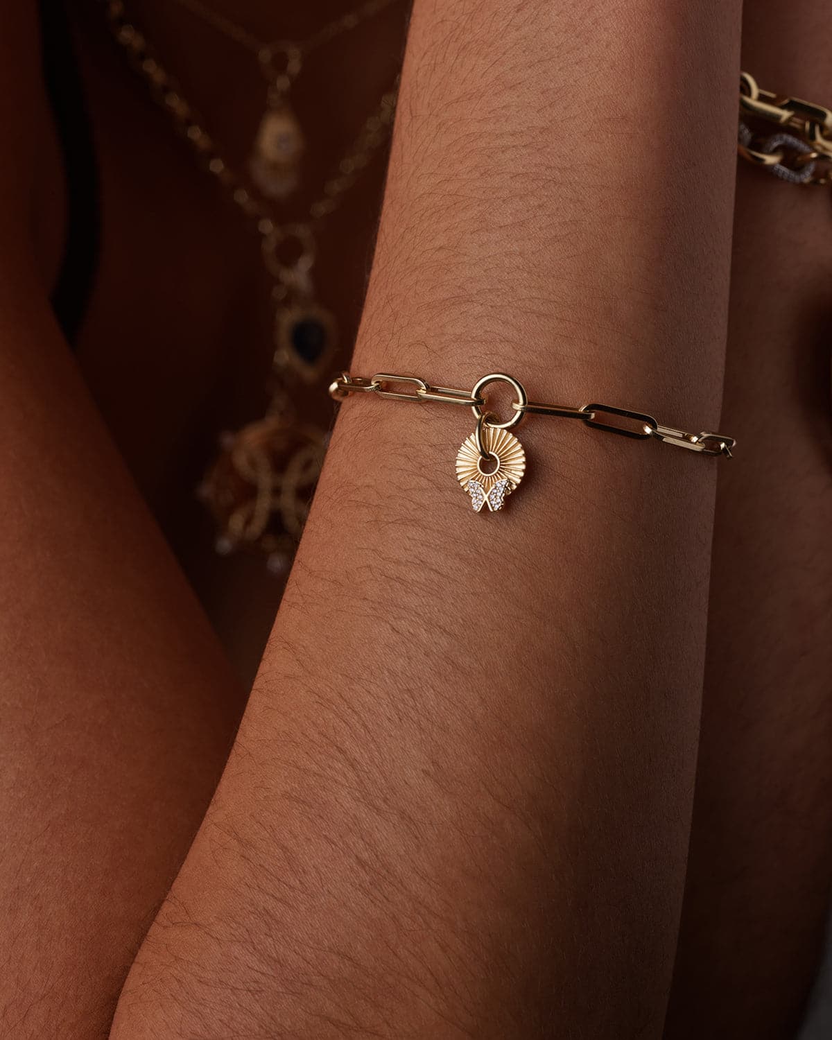 Butterfly - Reverie : Gold Symbol Disk Classic Fob Clip Chain Bracelet