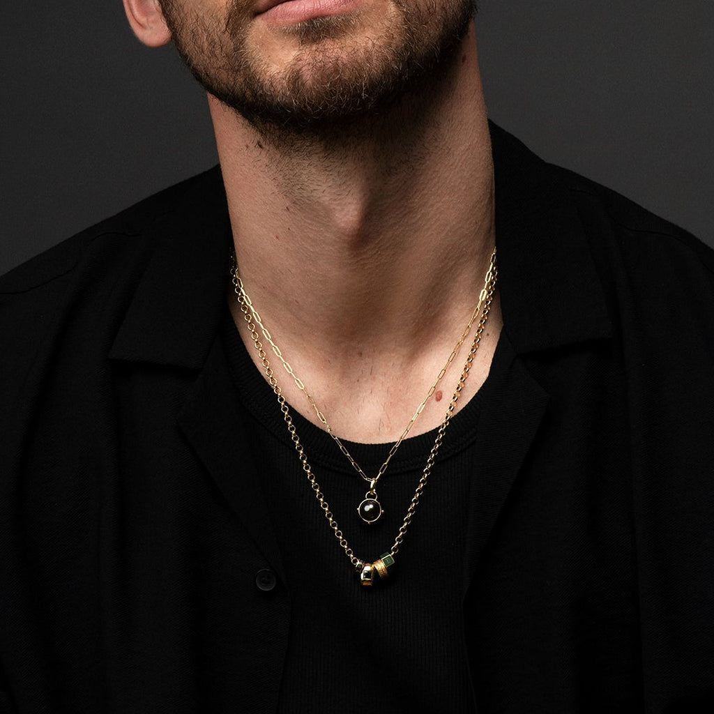 Sana Pearl Small Pendant : in Yellow Gold with an Annex Link view 2