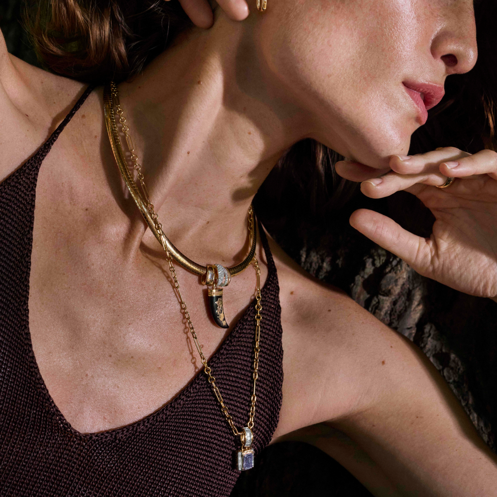 Lovestruck Pierced Tanzanite Cache Link Pendant : in Yellow Gold with Baguette Diamonds and an Annex Link view 2