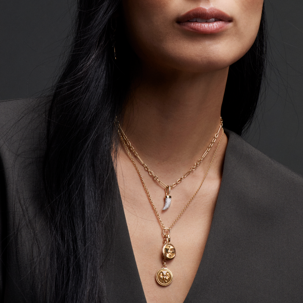 Protection | Snow Pavé La Loba Claw Pendant | Mixed Gold view 2