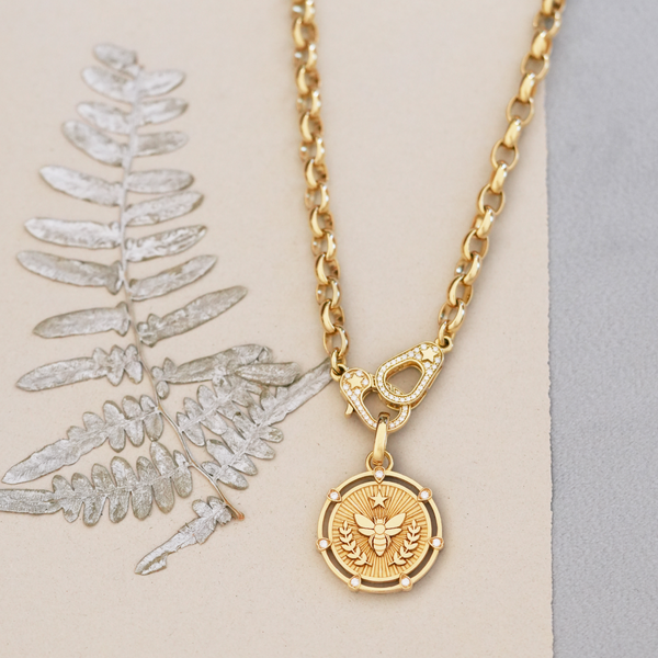 Bee – FoundRae X Every Mother Counts Sister Hook Heavy Belcher Chain : in Yellow Gold with Diamonds