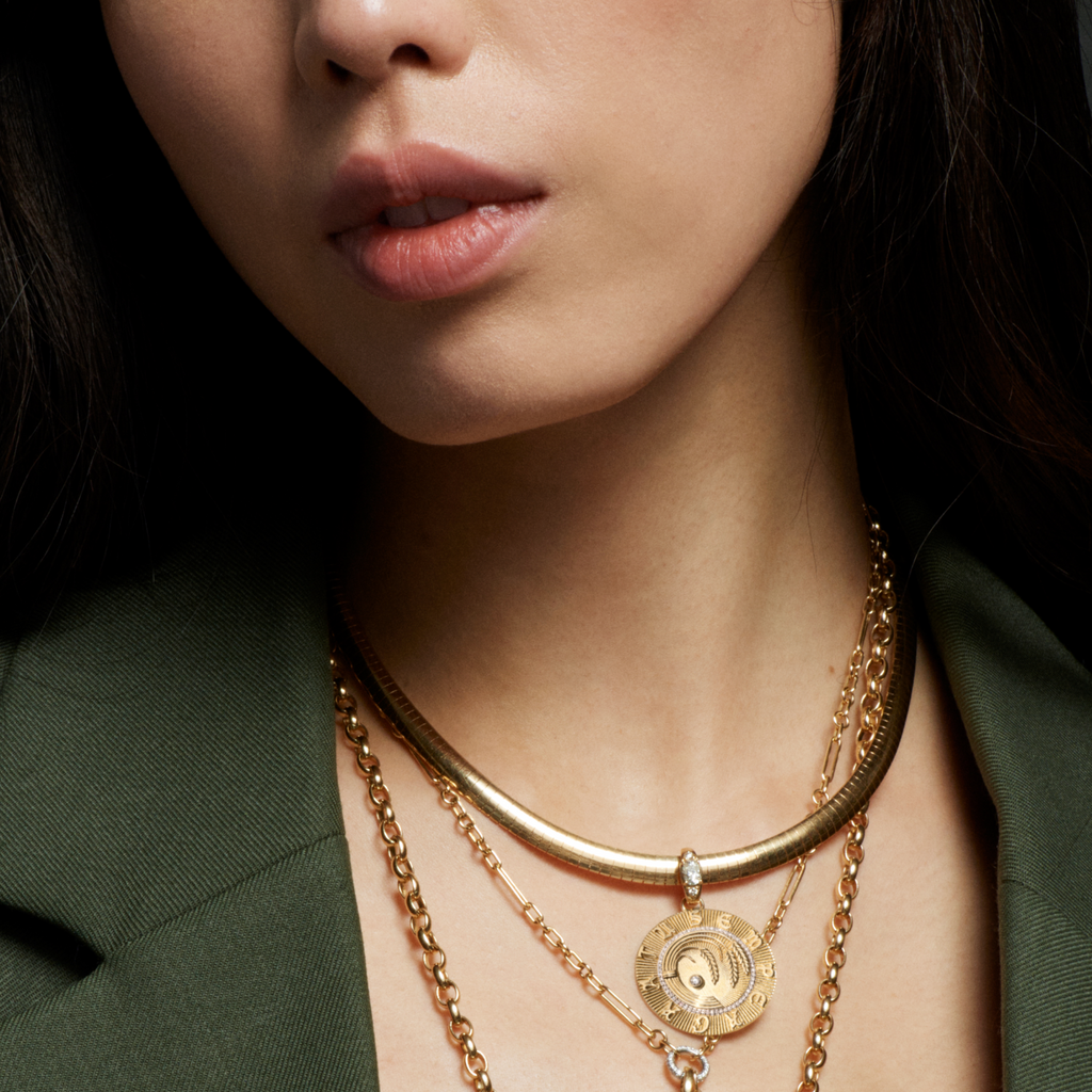 Infinite Gratitude Medium Sleek Collar Necklace : in Yellow Gold with Diamonds view 2