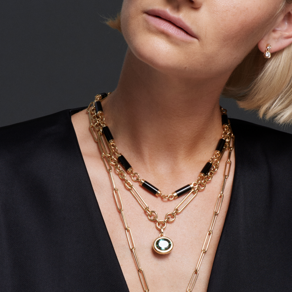 Oversized Onyx Stone Chain : in Yellow Gold view 2