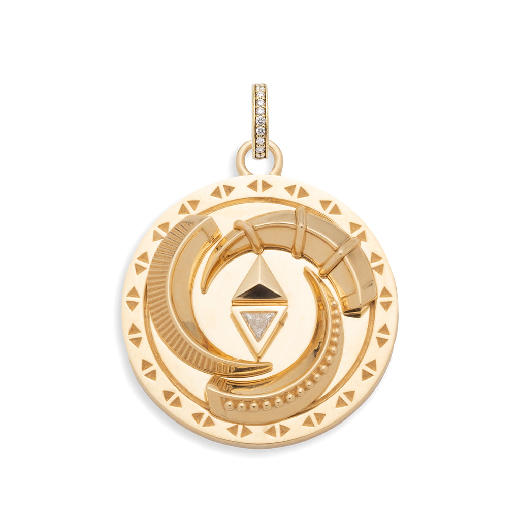 18K Yellow Gold Protection La Loba Claw Triskele Large Medallion : in Yellow Gold with Diamonds and an Annex Link – FoundRae view 3
