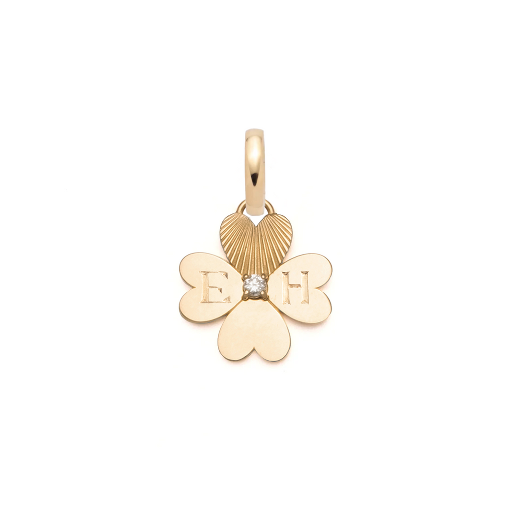 Engravable Miniature Four Heart Clover : in Yellow Gold with an Annex Link view 1