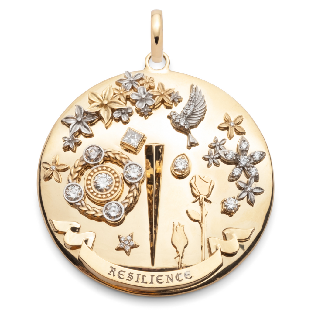 Resilience Grande Dame Medallion : in Yellow Gold with Diamonds and an Annex Link view 1