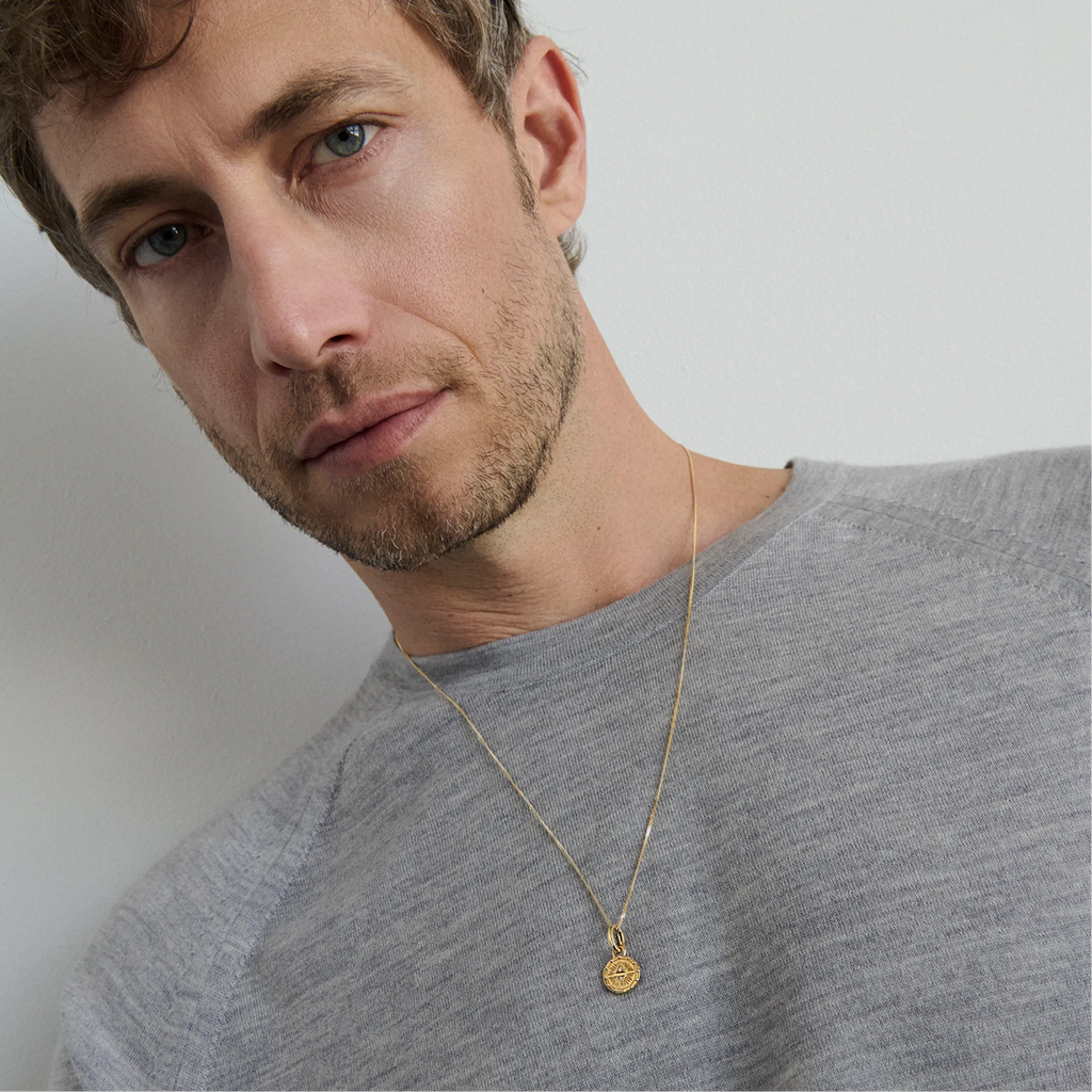 Protection | Miniature Medallion | Diamonds, Yellow Gold view 2