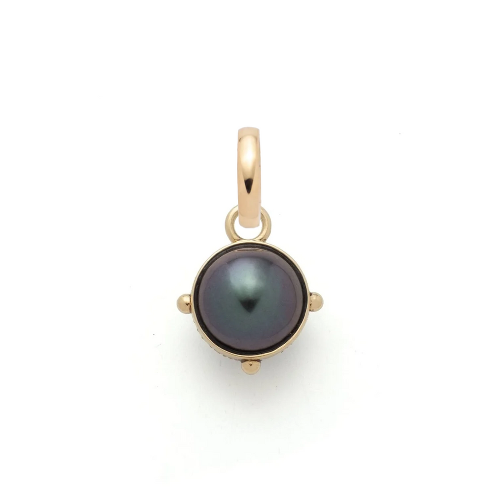 Sana Pearl Small Pendant : in Yellow Gold with an Annex Link view 1