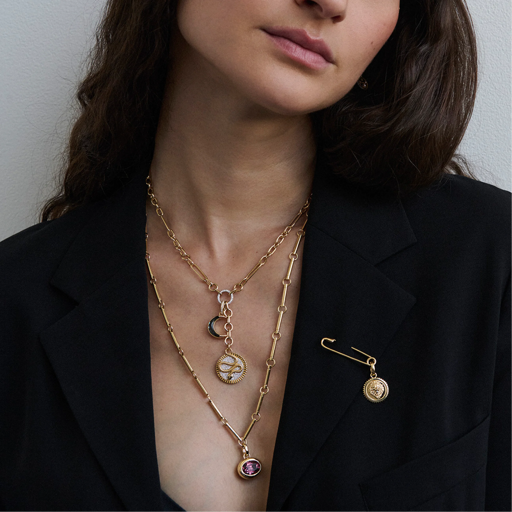One of a Kind | Oval Cut Malaya Garnet Gemstone Cache Link Pendant 7.41ct | Garnet, Yellow Gold view 2