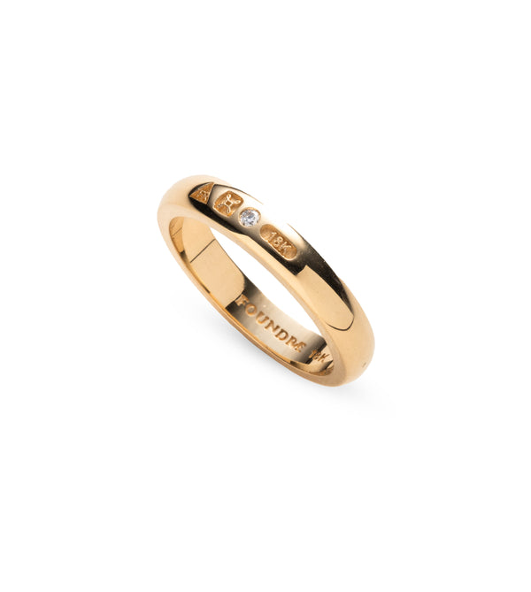 Thin Engravable Band : in Yellow Gold