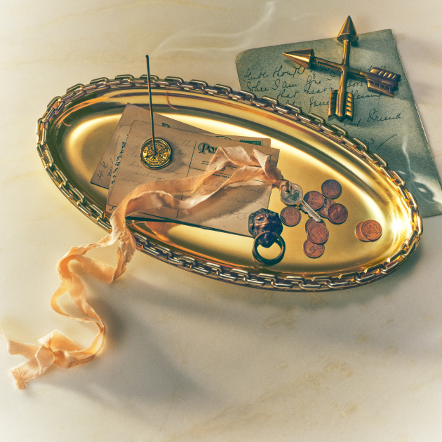 Strong Hearts : Decorative Oval Tray view 2