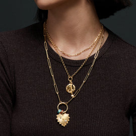 Arrow Miniature Pendant : in Yellow Gold with Diamonds and an Annex Link