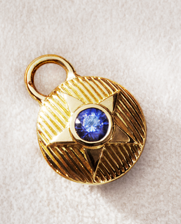 Tanzanite <div style="font-family: 'Basketville', serif; font-style: italic; text-transform: capitalize !important; font-size: 9pt;  padding-top: 2px; ">December</div>