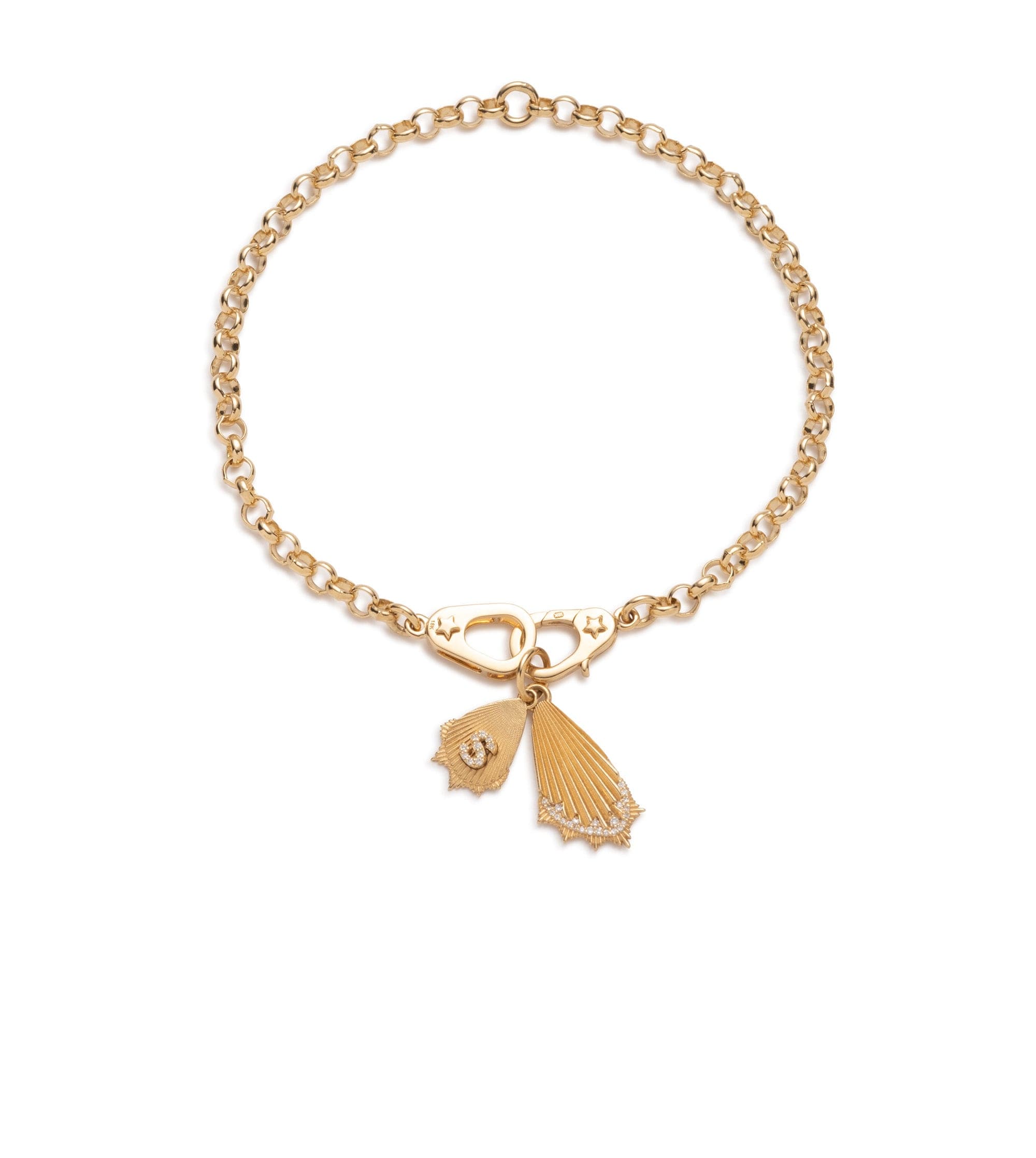 Foundrae | Initial Butterfly Wings Reverie Sister Hook Medium Belcher Bracelet 18K Gold Size 18 | N